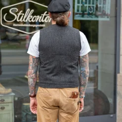Pike Brothers Westen></noscript>1937 Roamer Vest Glasgow Grey