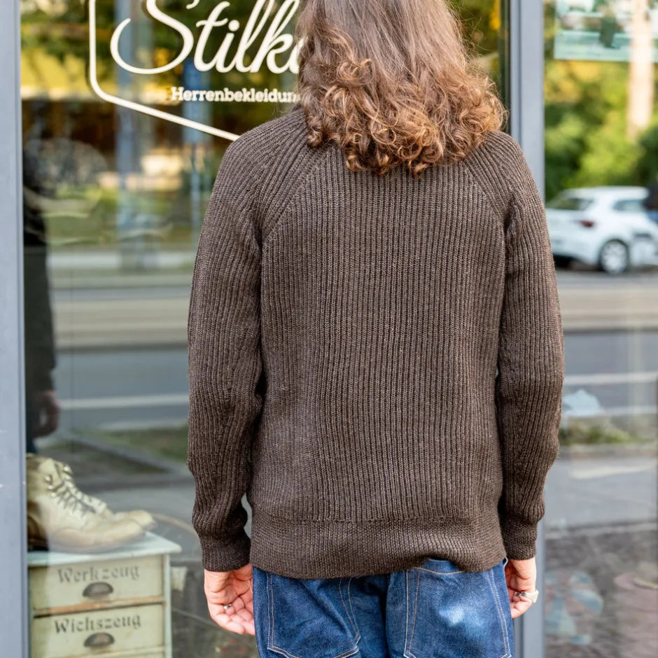 About Companions Pullover>Alpaka-Stricktroyer Nolan Brown