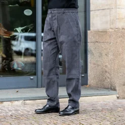 Universal Works Hosen>Military Chino Cord Charcoal