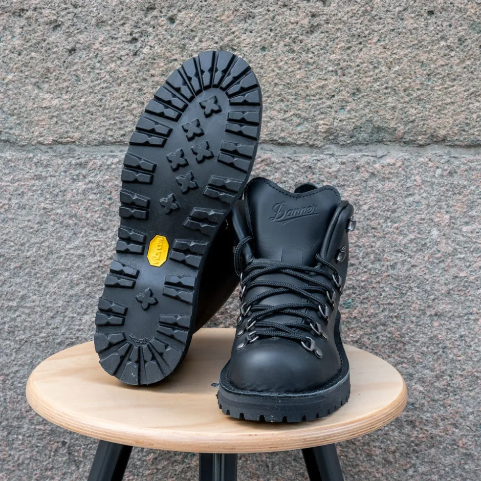 Danner Schuhe>Mountain Light Black